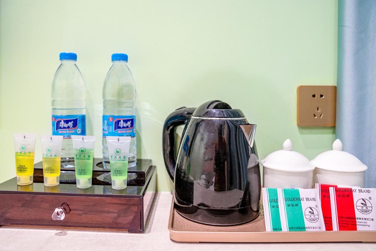 Frida Hotels Guangzhou Baiyun International Airport Luaran gambar